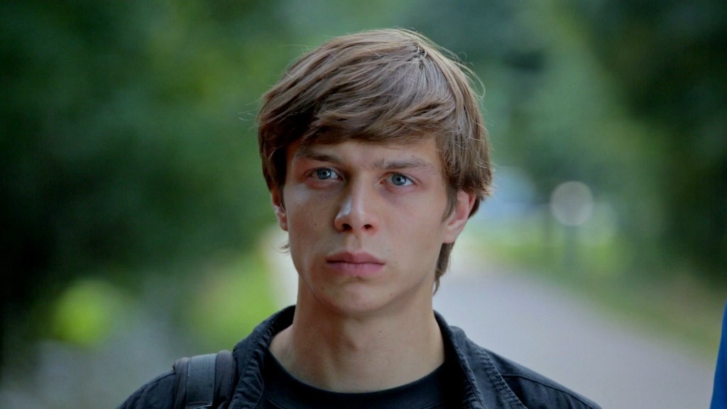 кадр из фильма «14+ Продолжение» Андрея Зайцева