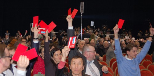 Немногочисленные сторонники Хуциева