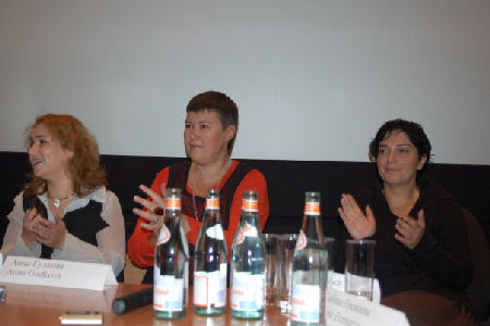 круглый стол «Хороший год: кризис и его последствия в российском кино», Анна Гудкова, Наталья Мокрицкая, Сабина Еремеева