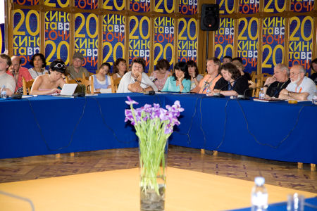 Круглый стол на тему «Кинопроцесс после дефолта (1999-2008): итоги и уроки»