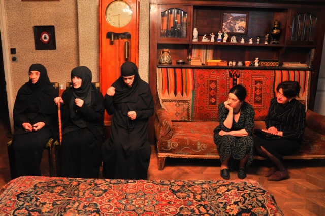 Кадр из фильма "Все ушли"