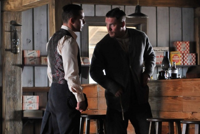 кадр из фильма "Самый пьяный округ в мире", реж. Джон Хиллкоут