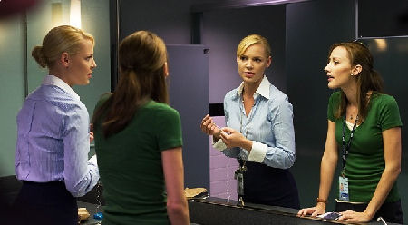 кадр из фильма "Голая правда"