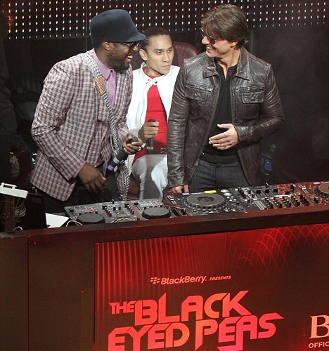 Том Круз и Black Eyed Peas