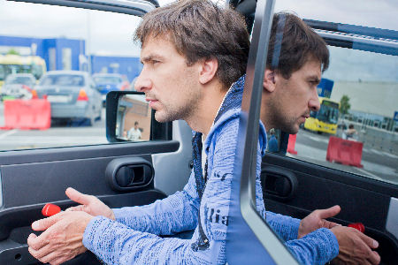 кадр из фильма "М+Ж", актер Григорий Антипенко