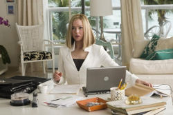 кадр из фильма "Замерзшая из Майами", актриса Рене Зеллвегер