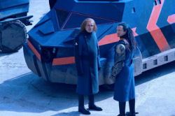 кадр из фильма "Обитаемый остров", актеры Сергей Гармаш и Гоша Куценко