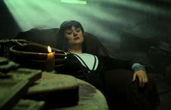 кадр из фильма "Обитаемый остров", актриса Анна Михалкова