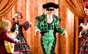 кадр из фильма "Розовая пантера 2", актер Стив Мартин