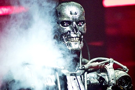 кадр из фильма "Терминатор: да придет спаситель"