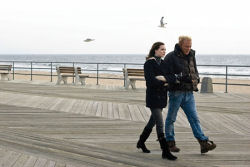 кадр из фильма "Рестлер", актеры Микки Рурк и Эван Рейчел Вуд