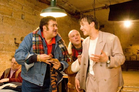 кадр из фильма "Улыбка бога, или чисто одесская история"