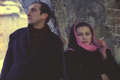 кадр из фильма "Осень, Чертаново"