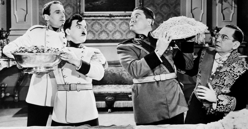 кадр из фильма Великий диктатор кадр из фильма Великий диктатор