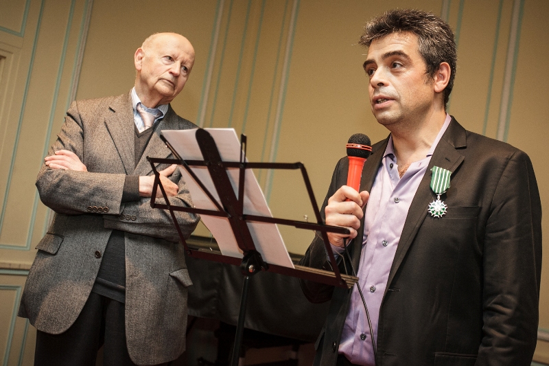 Награждение Жоэля Шапрона званием Кавалера Ордена искусств и литературы, фотограф &ndash; Ivan Mathie