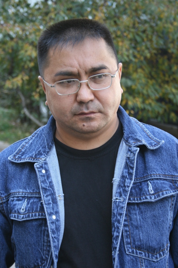 Режиссер фильма &laquo;Три шага вверх&raquo; Миргалым Есирпеков