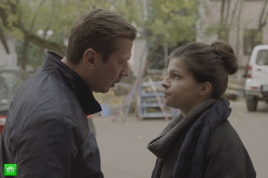 кадр из сериала Трасса смерти