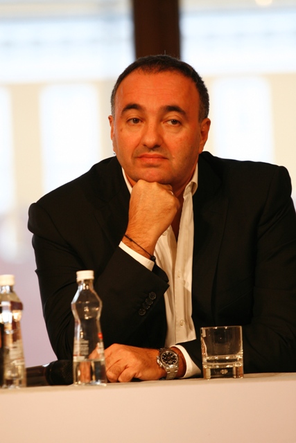 Александр Роднянский