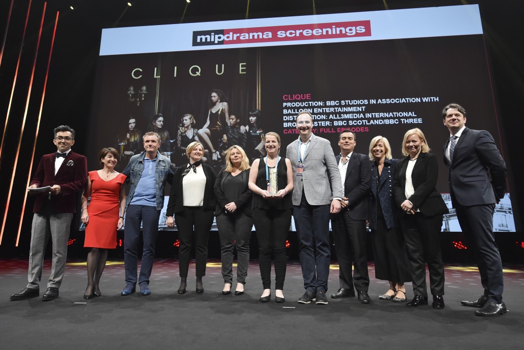 MIPDrama Screenings, награждение лауреатов, приз жюри байеров проекту Clique (Великобритания)