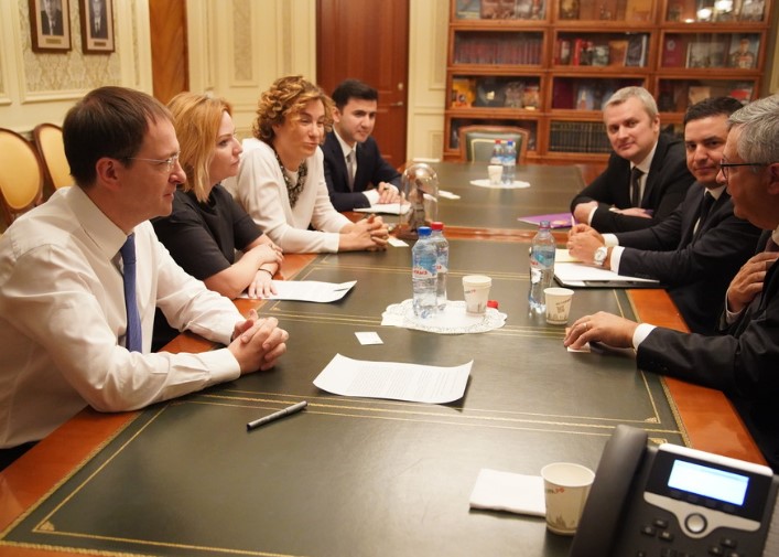 Встреча Владимира Мединского с представителями Sony Pictures Entertainment Встреча Владимира Мединского с представителями Sony Pictures Entertainment