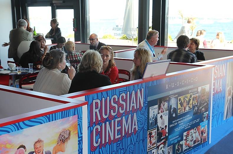 Кинорынок Marche du Film, объединенный стенд российского кино RUSSIAN CINEMA