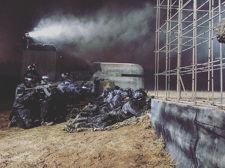 кадр из сериала Аванпост кадр из сериала Аванпост