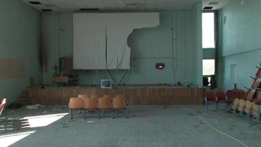 кадр из фильма Мариуполис кадр из фильма Мариуполис