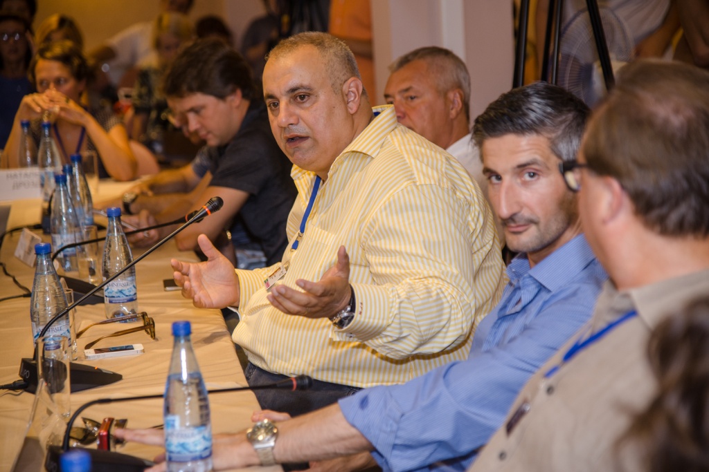 22 кинофестиваль "Окно в Европу", круглый стол "Копродукция: Пути выхода на мировые рынки", Филипп Мартинес, Арно Фрилле, Алексей Рязанцев 22 кинофестиваль "Окно в Европу", круглый стол "Копродукция: Пути выхода на мировые рынки", Филипп Мартинес, Арно Фрилле, Алексей Рязанцев