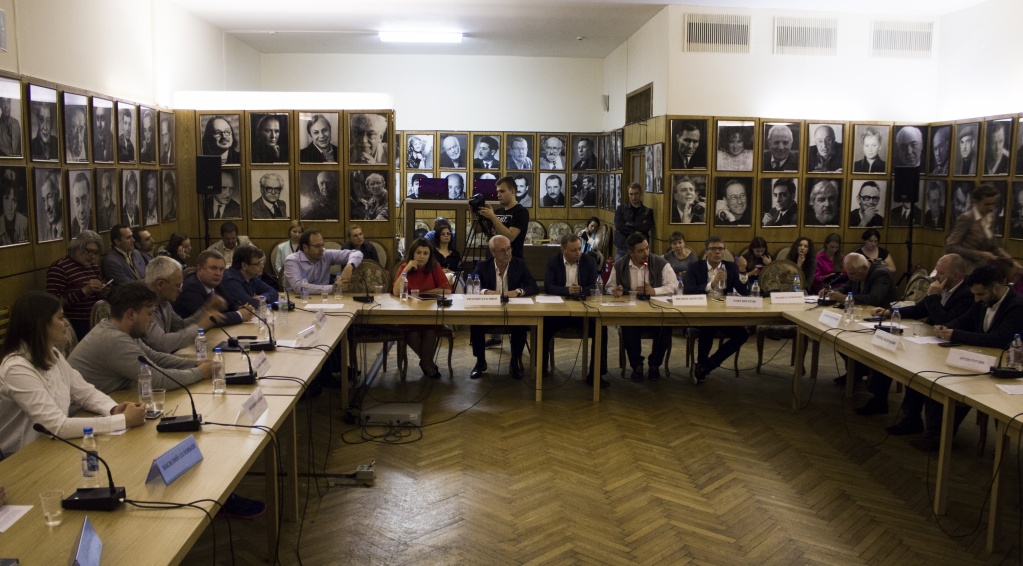 39 Московский международный кинофестиваль, круглый стол Дебютное кино: сегодня и завтра