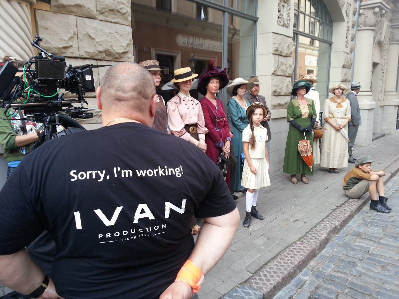 на съемках телевизионного фильма "Наследие"