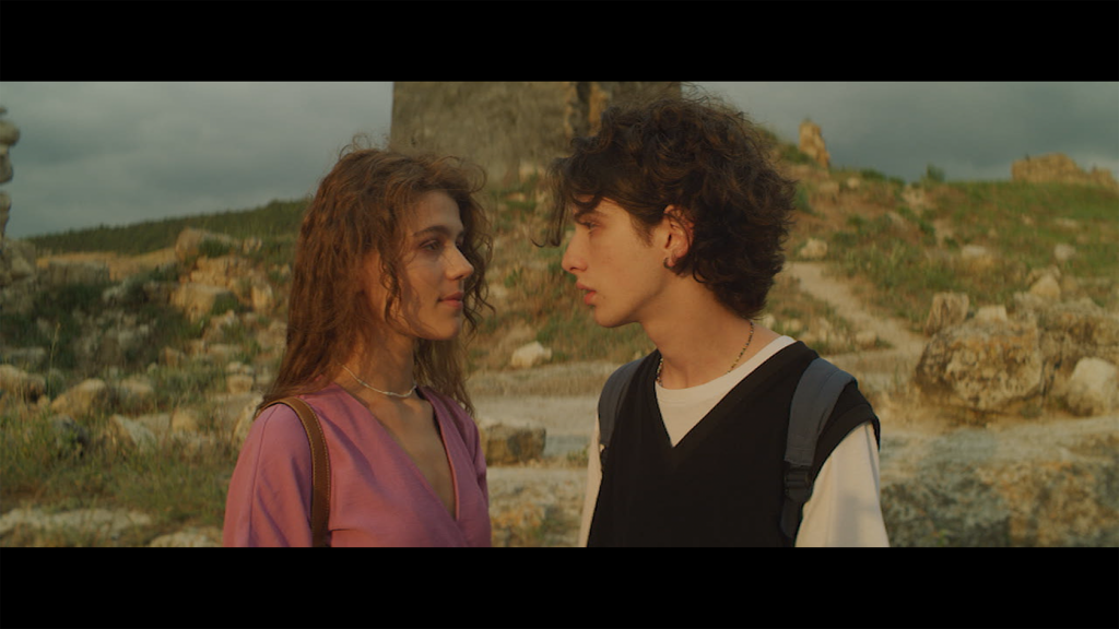 кадр из фильма Страна Саша кадр из фильма Страна Саша