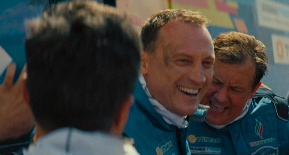 кадр из сериала Мастер