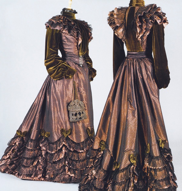 Платье для выезда (лиф, юбка). Начало-х 1900 гг. Париж, Франция. Сумочка. Начало XX века. Россия