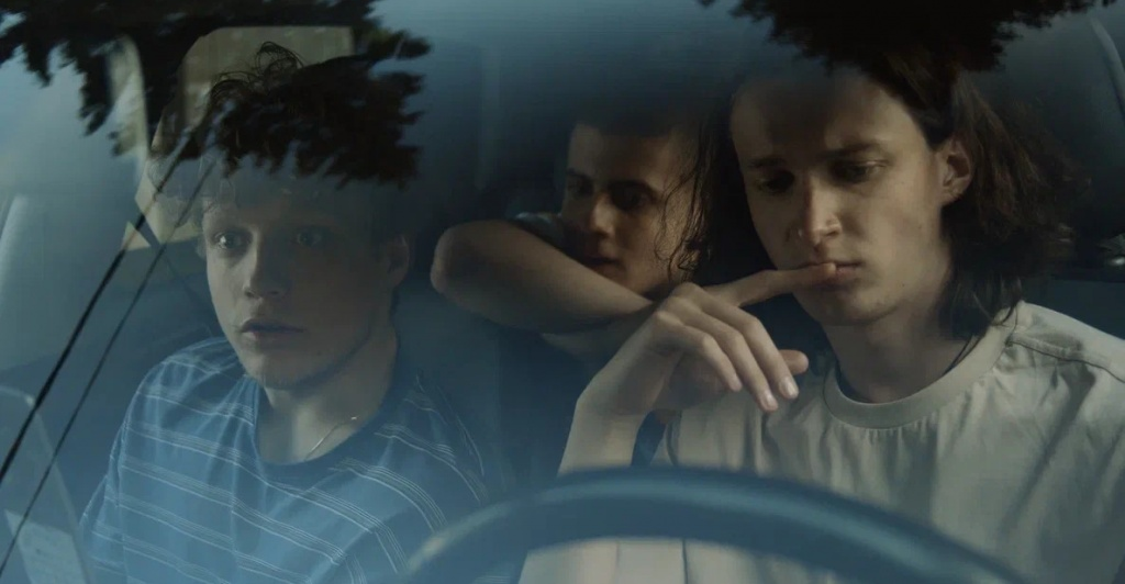 Кадр из фильма Ровесник