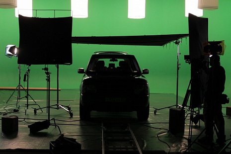 на съемках фильма "Жизнь только начинается"