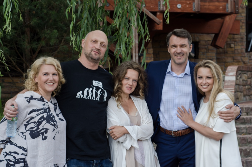 Кадр из сериала "Скажи правду"