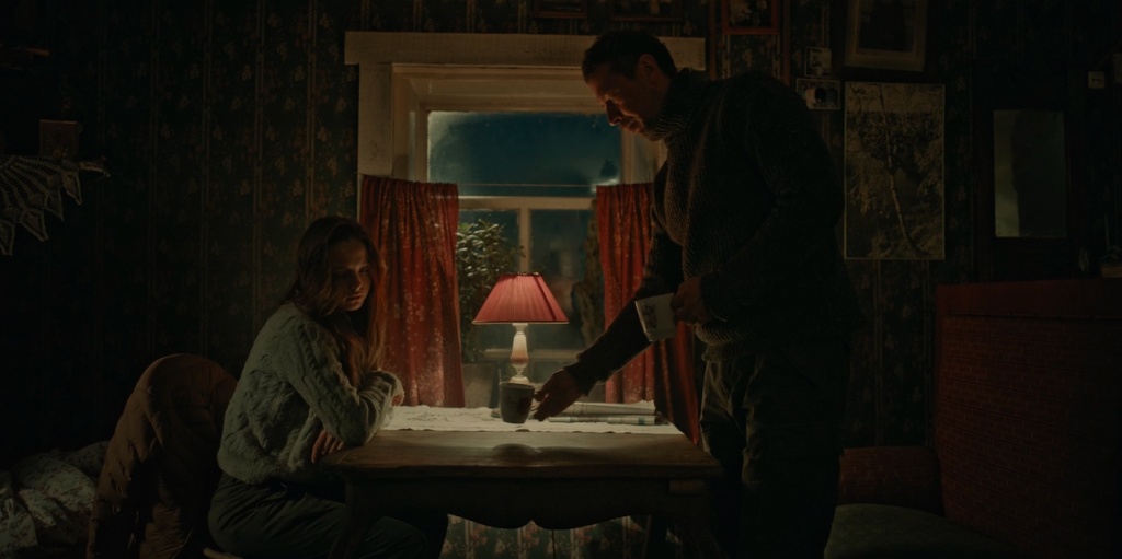 кадр из сериала Территория