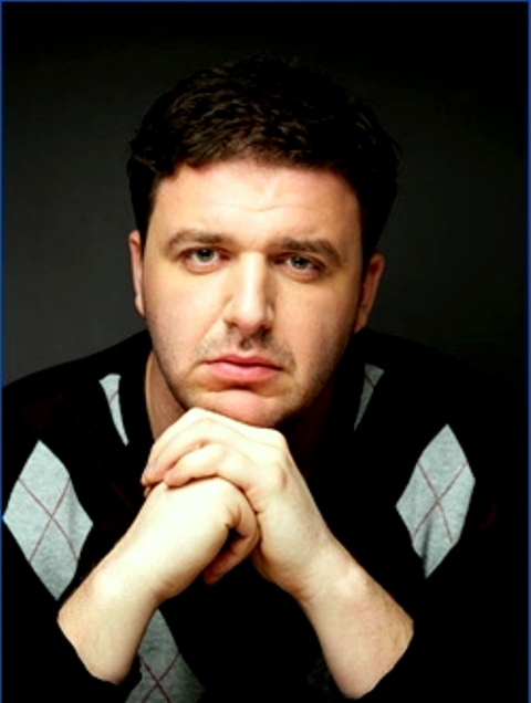 актер Максим Виторган
