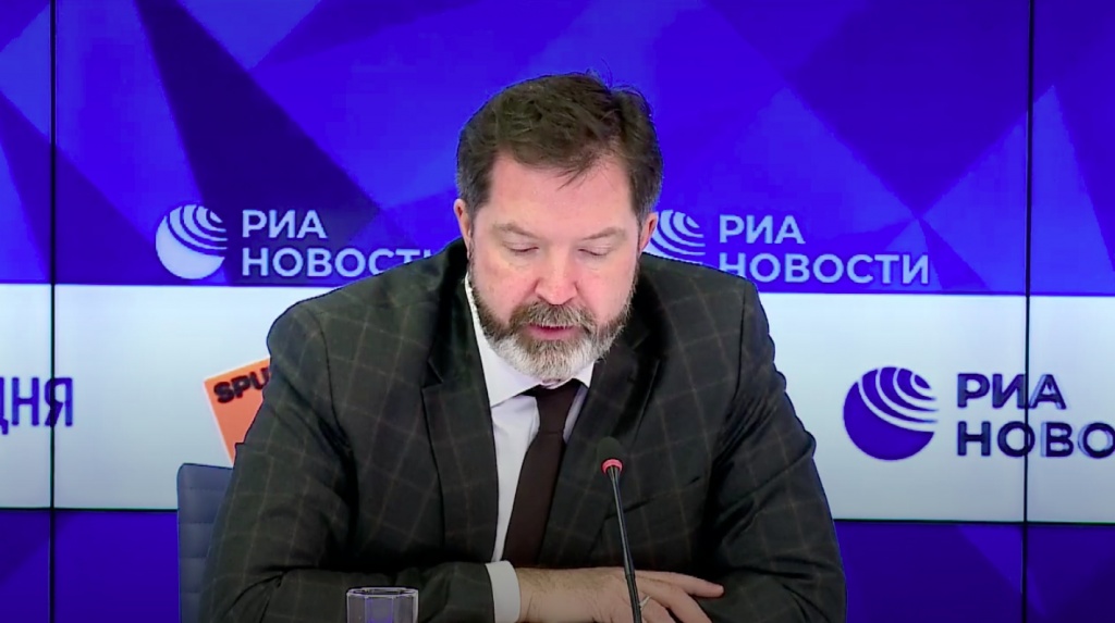 Рабочая встреча Министерства культуры России и Фонда кино с представителями киноотрасли, 15 декабря 2020 года, Максим Ксензов