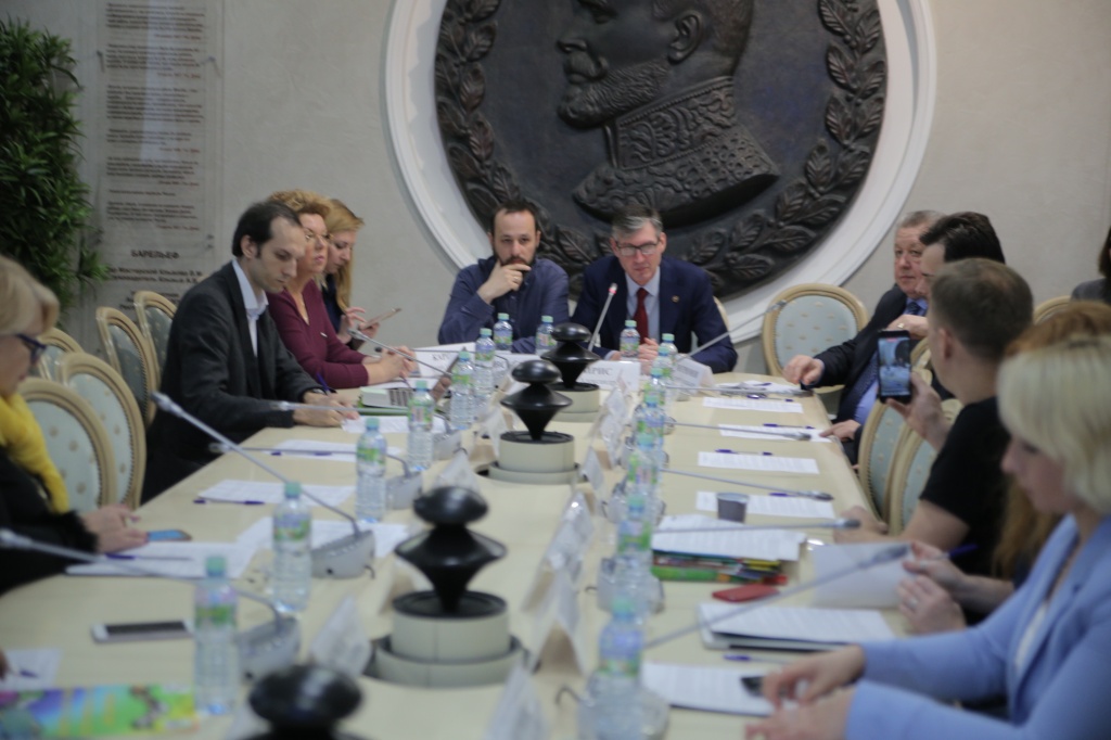 круглый стол на тему Детское кино в России как модель экономического сектора