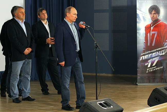 предпремьерный показ фильма "Легенда №17" в Сочи, Президент РФ Владимир Путин