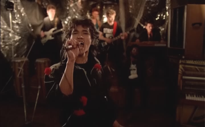 Кадр из фильма Асса