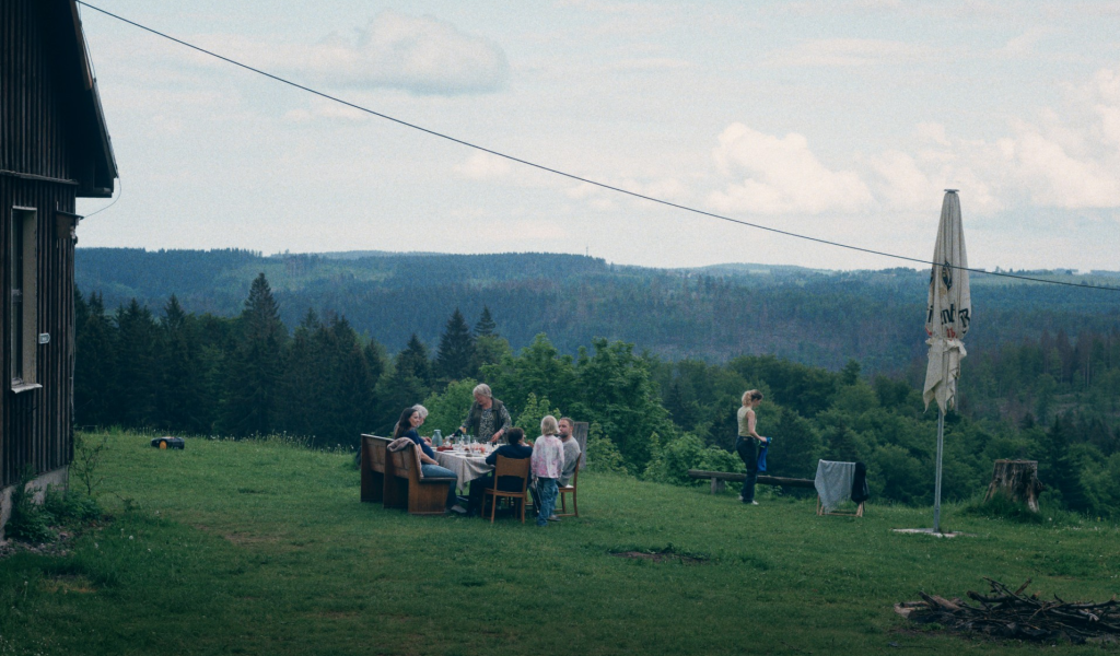 Кадр из фильма Домашние истории / Home Stories / Etwas ganz Besonderes