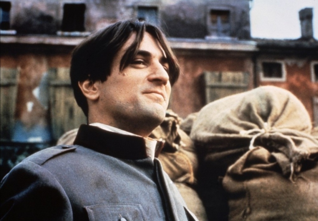 кадр из фильма Двадцатый век