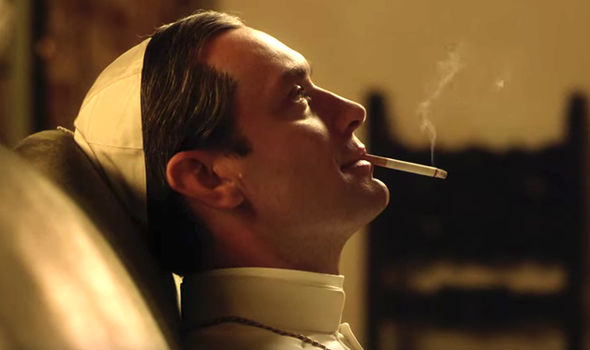 кадр из сериала Молодой Папа