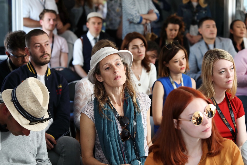 Презентация проекта MoviesChain by tvzavr, посетители