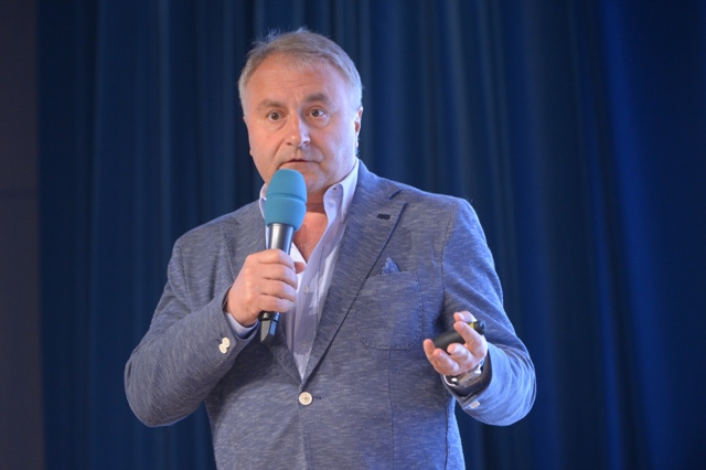 Очная защита проектов лидеров отечественного кинопроизводства, продюсер Леонид Верещагин (фото - Владимир Трефилов)