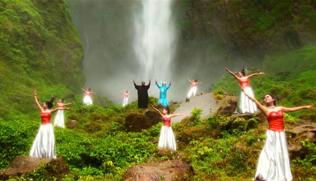 кадр из фильма Акт убийства