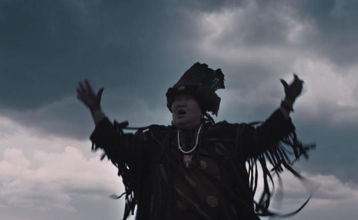 Кадр из фильма Петь