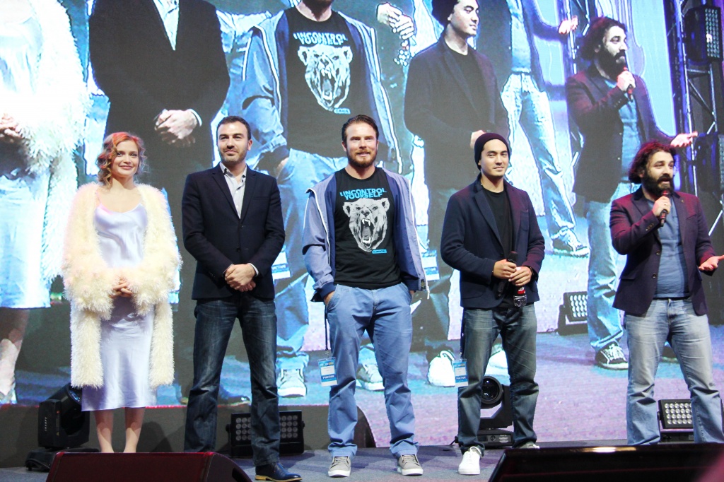 презентация фильма Защитника на КомиКон